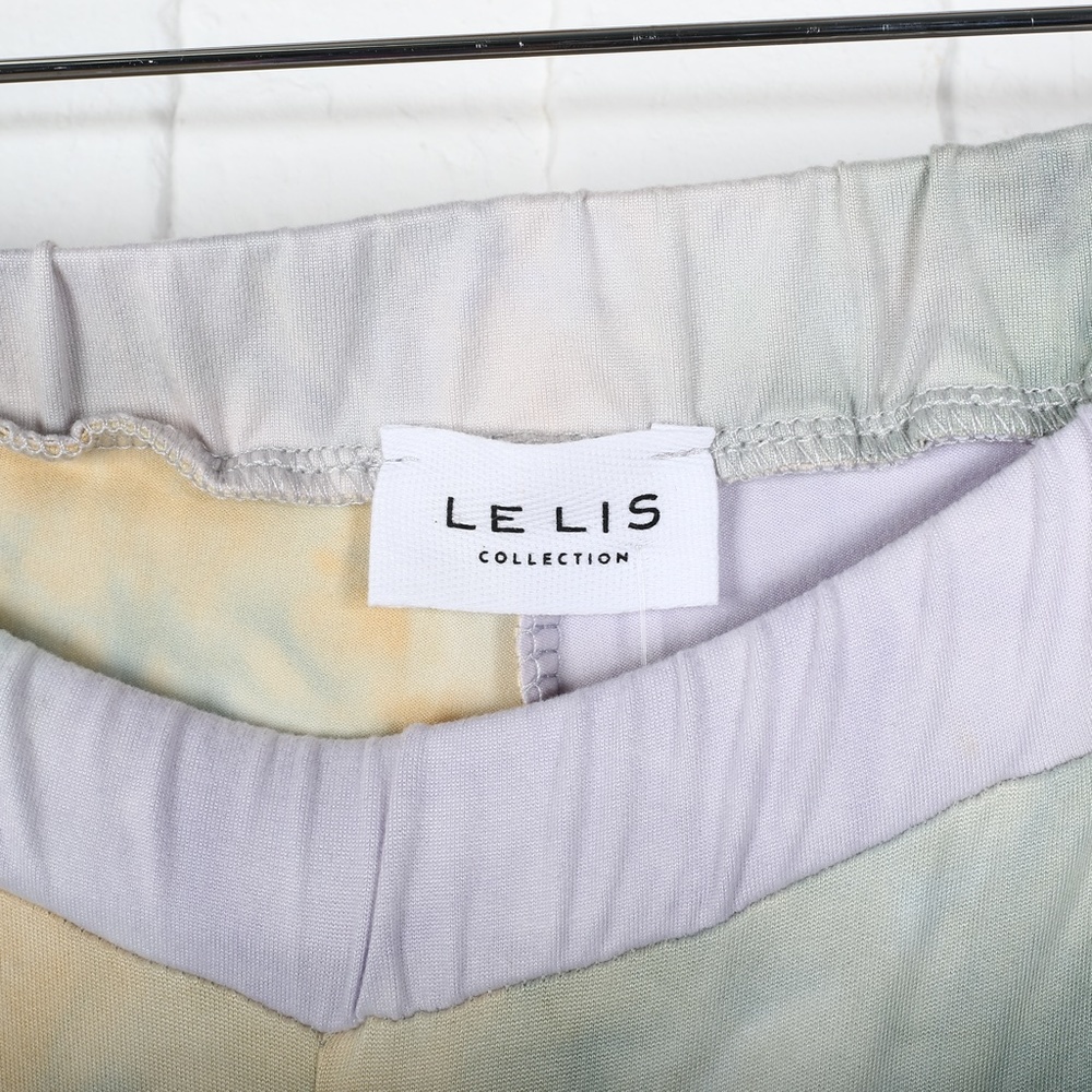 Le Lis Tie-Dye Top and Shorts Coordinates Set - Picture 9 of 11
